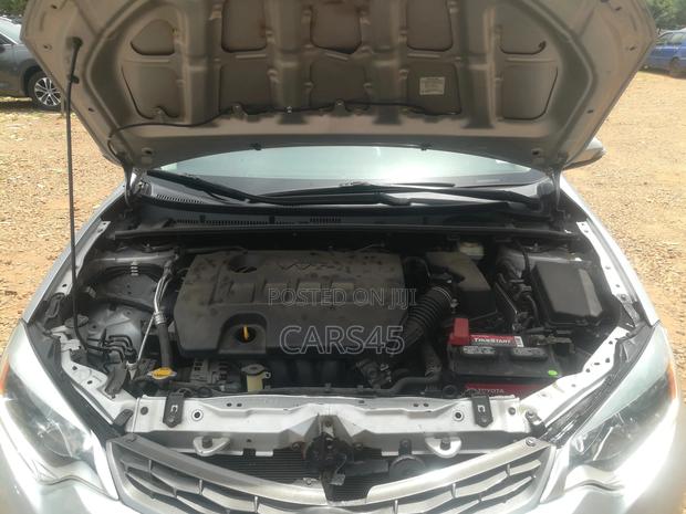 Toyota Corolla 2015 Silver