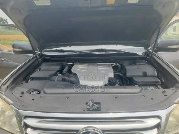 Lexus GX 460 2012 Gray