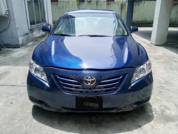 Toyota Camry 2009 Blue