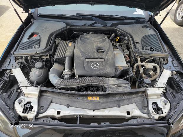 Mercedes-Benz E300 2017 Black