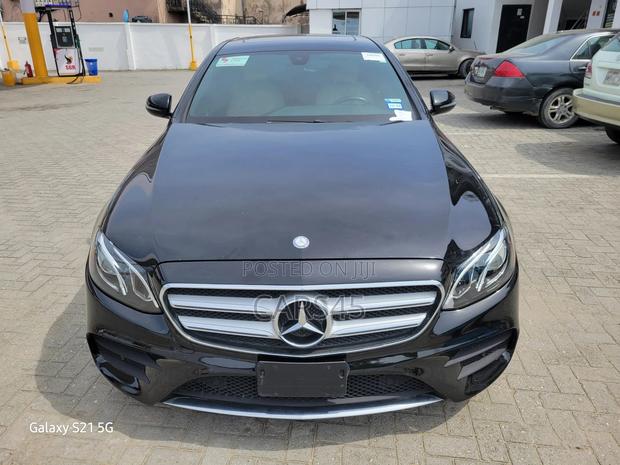 Mercedes-Benz E300 2017 Black