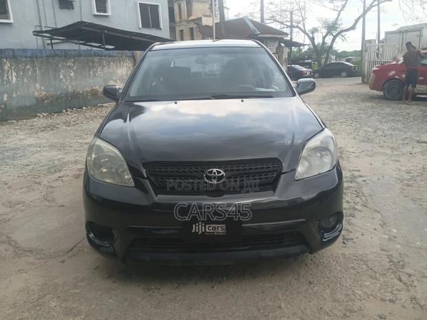 Toyota Matrix Hatchback AWD (1.8L 4cyl 4A) 2005 Black