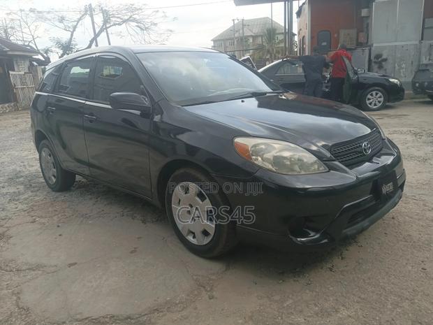 Toyota Matrix Hatchback AWD (1.8L 4cyl 4A) 2005 Black