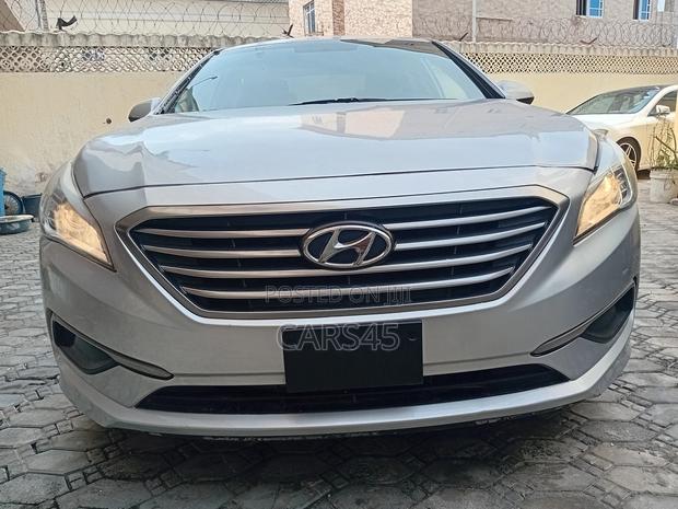 Hyundai Sonata SE 2016 Silver