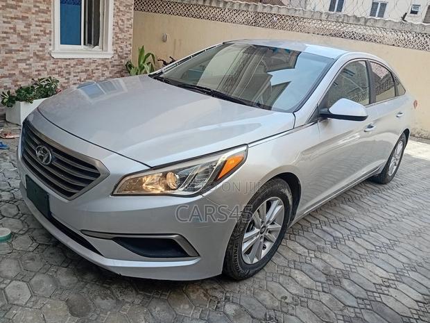 Hyundai Sonata SE 2016 Silver