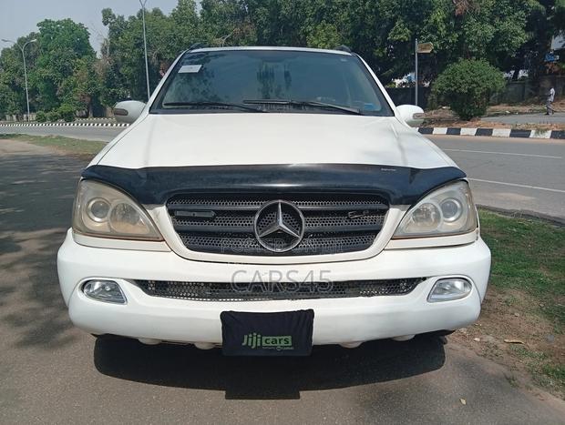 Mercedes-Benz M Class 2005 White