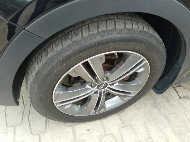 Hyundai Santa Fe 2014 Black