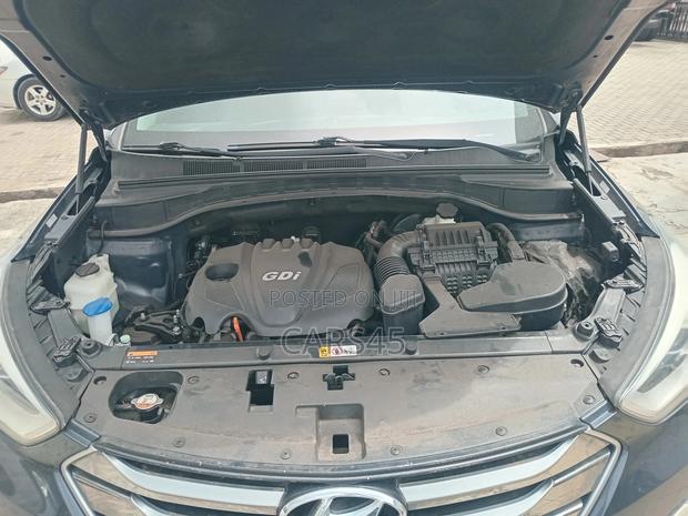 Hyundai Santa Fe 2016 Gray