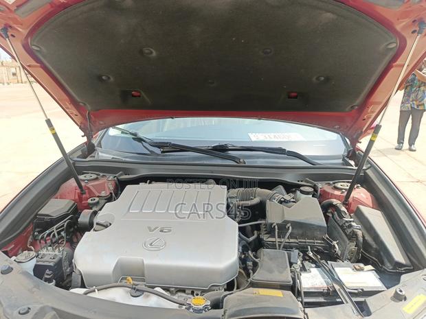 Lexus ES 2014 Red