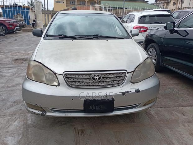 Toyota Corolla 2005 Silver