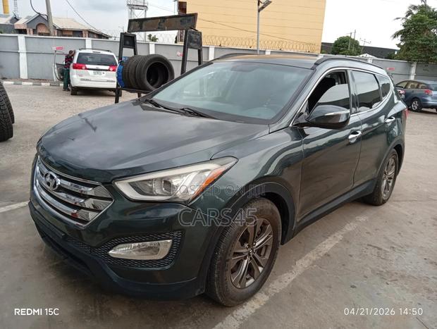 Hyundai Santa Fe 2013 Green