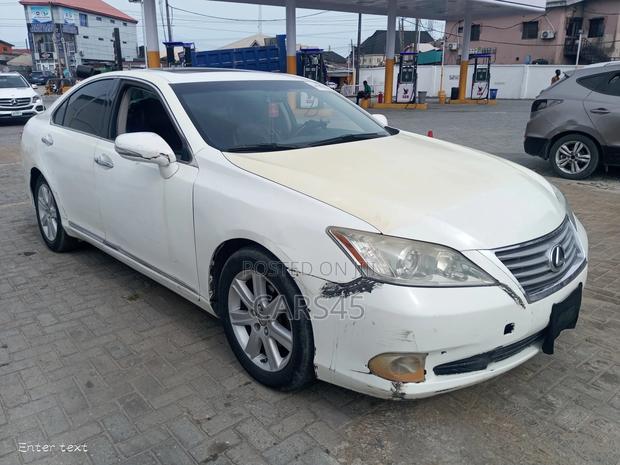 Lexus ES 2011 White