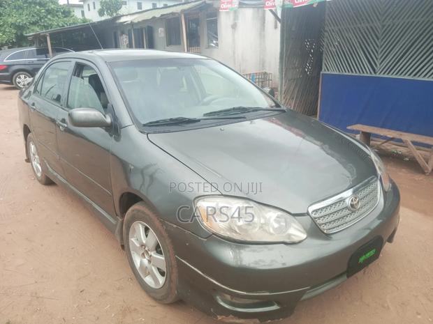 Toyota Corolla 1.4 VVT-i 2007 Gray