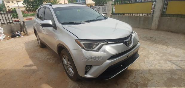 Toyota RAV4 2014 Silver