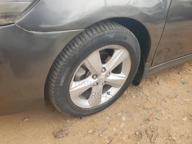 Toyota Camry SE 4dr Sedan (2.5L 4cyl 6AM) 2010 Gray