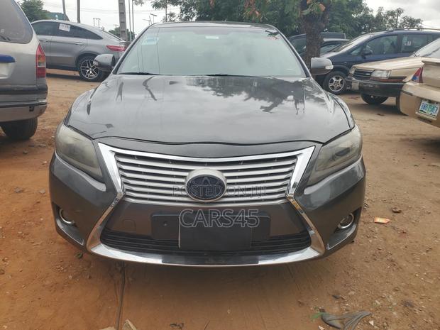 Toyota Camry SE 4dr Sedan (2.5L 4cyl 6AM) 2010 Gray