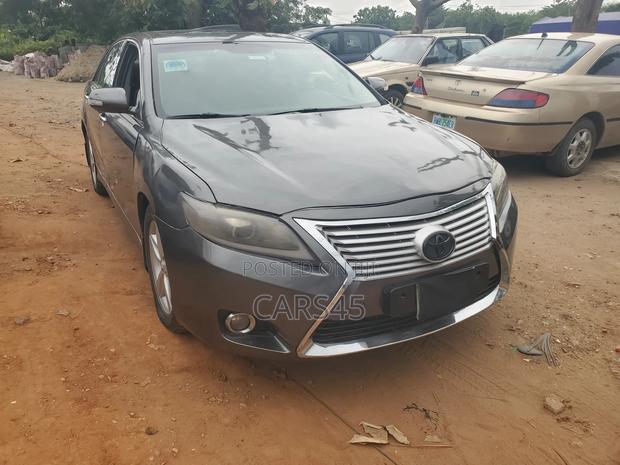 Toyota Camry SE 4dr Sedan (2.5L 4cyl 6AM) 2010 Gray
