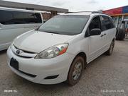 Toyota Sienna 2008 White for sale
