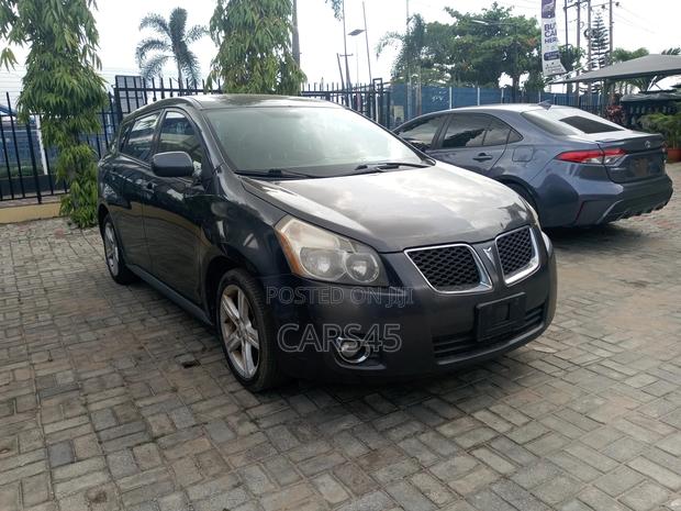Pontiac Vibe 2009 Gray