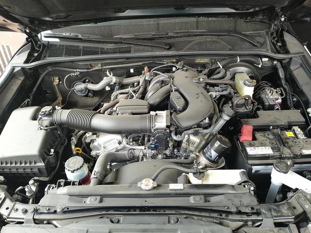 Toyota Hilux 2025 Black