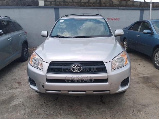 Toyota RAV4 2012 Silver