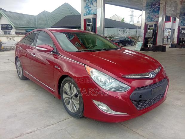 Hyundai Sonata 2013 Red