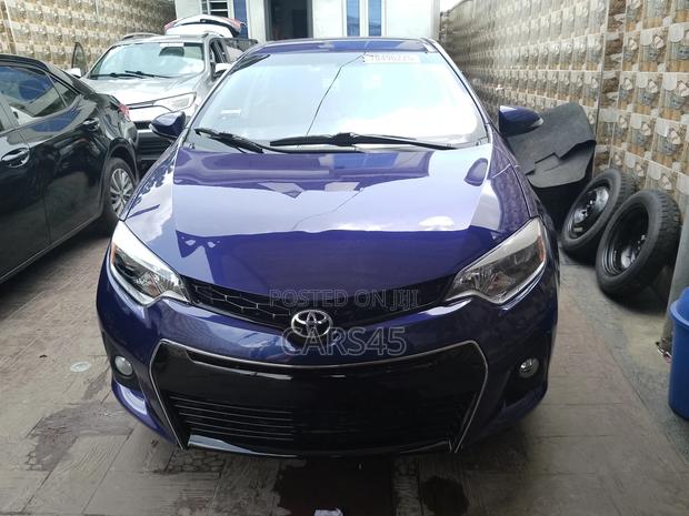 Toyota Corolla 2015 Blue