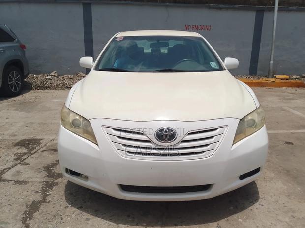 Toyota Camry 2009 White