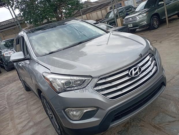 Hyundai Santa Fe 2013 Gray