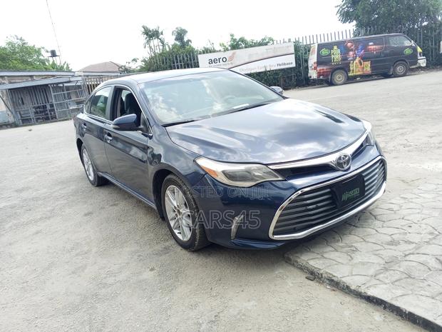 Toyota Avalon XLE 4dr Sedan (3.5L 6cyl 6A) 2015 Blue