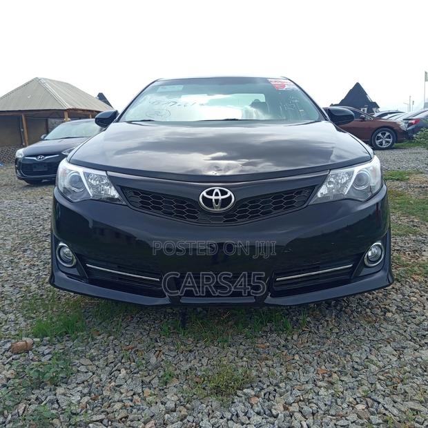 Toyota Camry 2014 Black