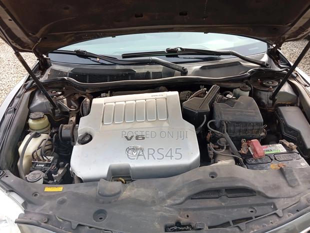 Toyota Camry 2011 Gray
