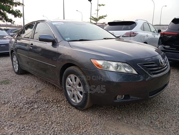 Toyota Camry 2007 Gray