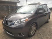 Toyota Sienna 2013 Gray for sale