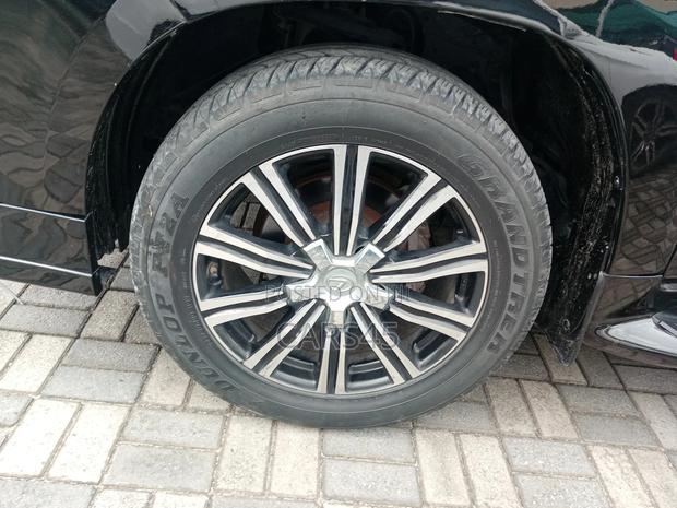 Lexus LX 2015 Black