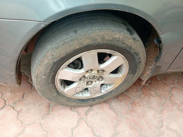 Toyota Avalon 2004 Gray