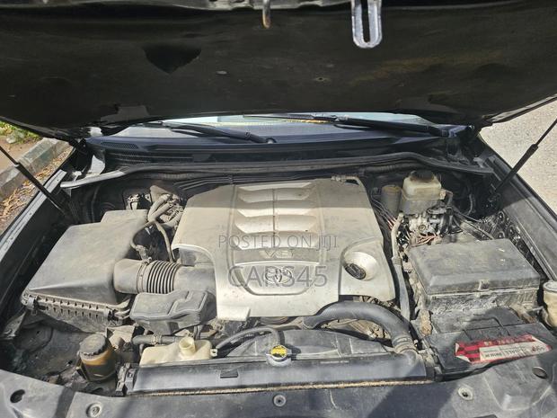 Toyota Land Cruiser 5.7 V8 VX-S 2011 Black