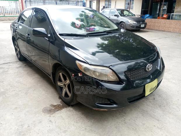 Toyota Corolla 2009 Black