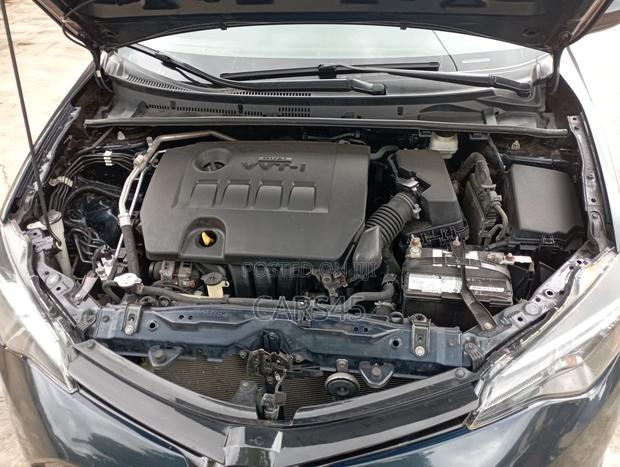 Toyota Corolla 2018 Black