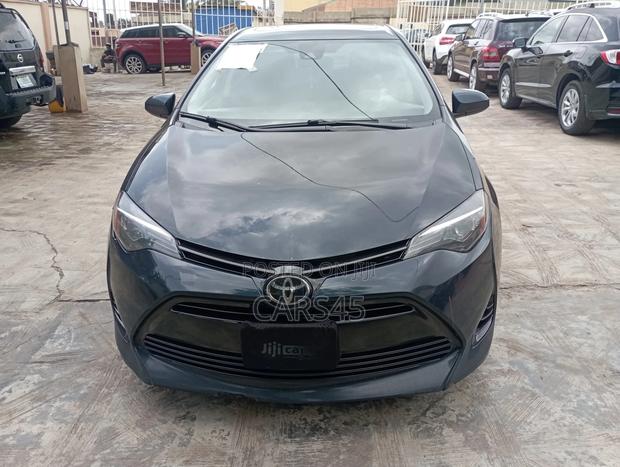 Toyota Corolla 2018 Black