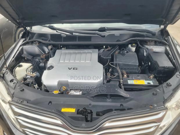 Toyota Venza 2011 Gray