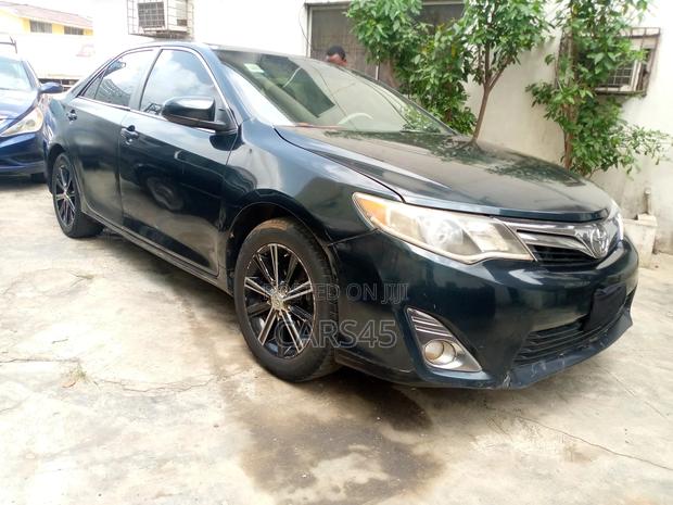 Toyota Camry 2012 Black