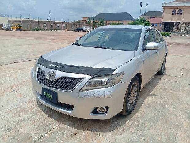 Toyota Camry 2008 Silver