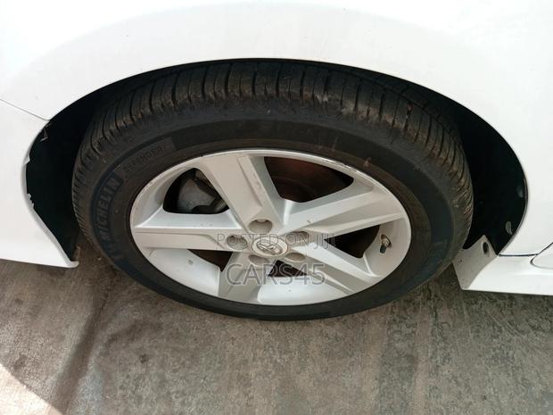 Toyota Camry 2012 White