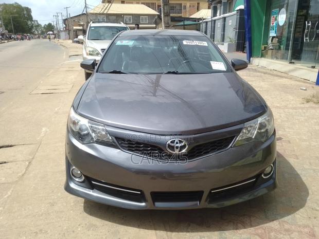 Toyota Camry 2014 Gray