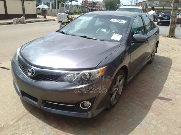 Toyota Camry 2014 Gray