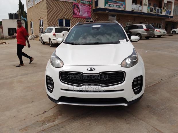 Kia Sportage LX 4dr SUV (2.4L 4cyl 6A) 2017 White