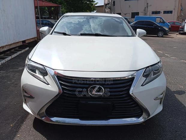 Lexus ES 2016 White
