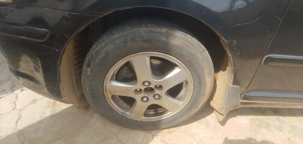 Toyota Avensis 2007 Black