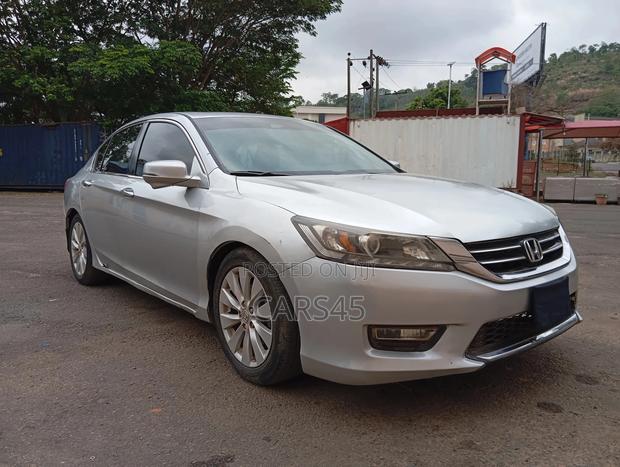 Honda Accord 2015 Silver